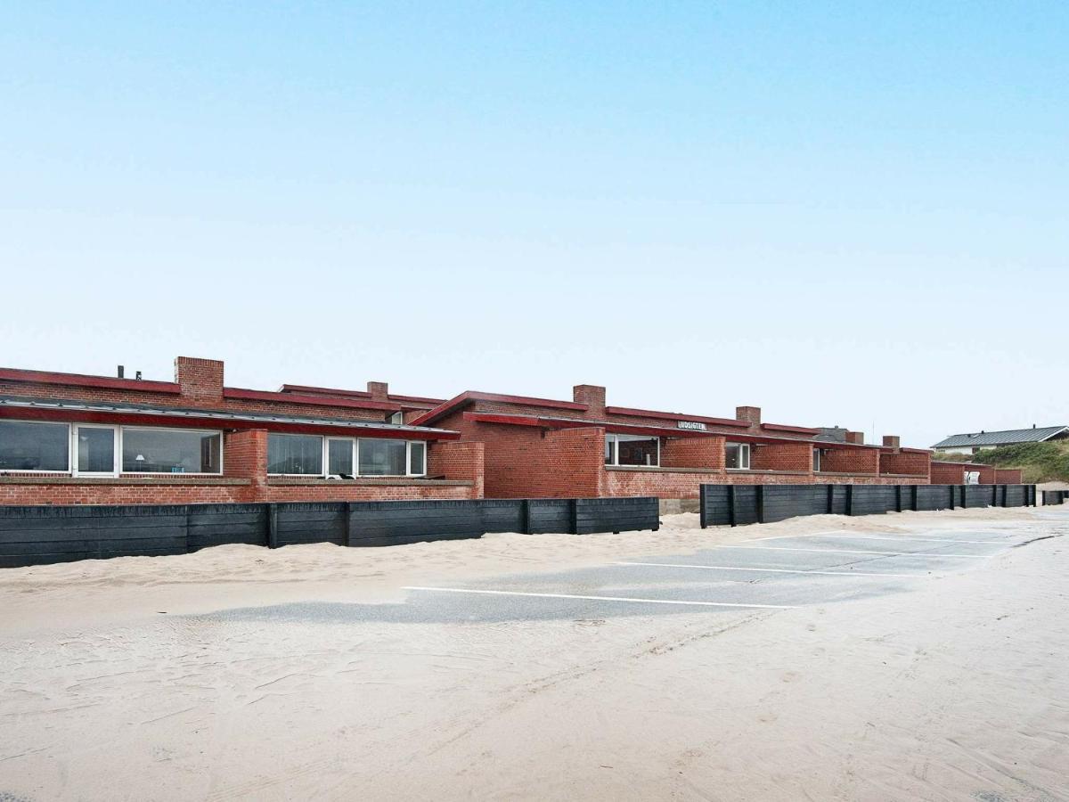 Two-Bedroom Holiday Home In Henne 7 เฮนเน สตรานด์ ภายนอก รูปภาพ